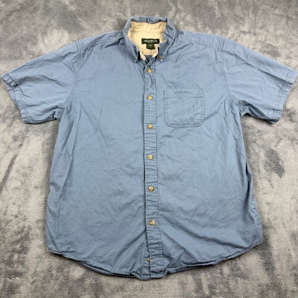 Eddie Bauer Mens Large Blue Short Sleeve Cotton Button Down Shirt Pocket Logo